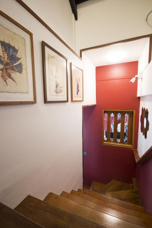 Tawan Bed Club Hostel Chiang Mai Exterior photo