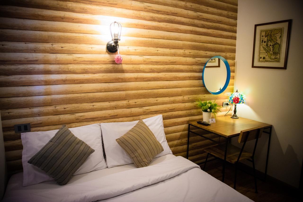 Tawan Bed Club Hostel Chiang Mai Exterior photo